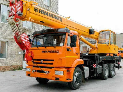 Автокран Ивановец КС-45717К-2 30 тонн Автокран Ивановец КС-45717К-2 30 тонн