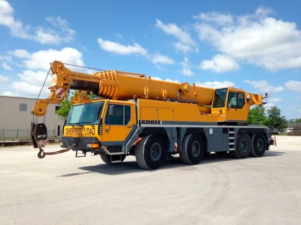 Автокран Liebherr LTM 1080 - 80 тонн Автокран Liebherr LTM 1080 - 80 тонн